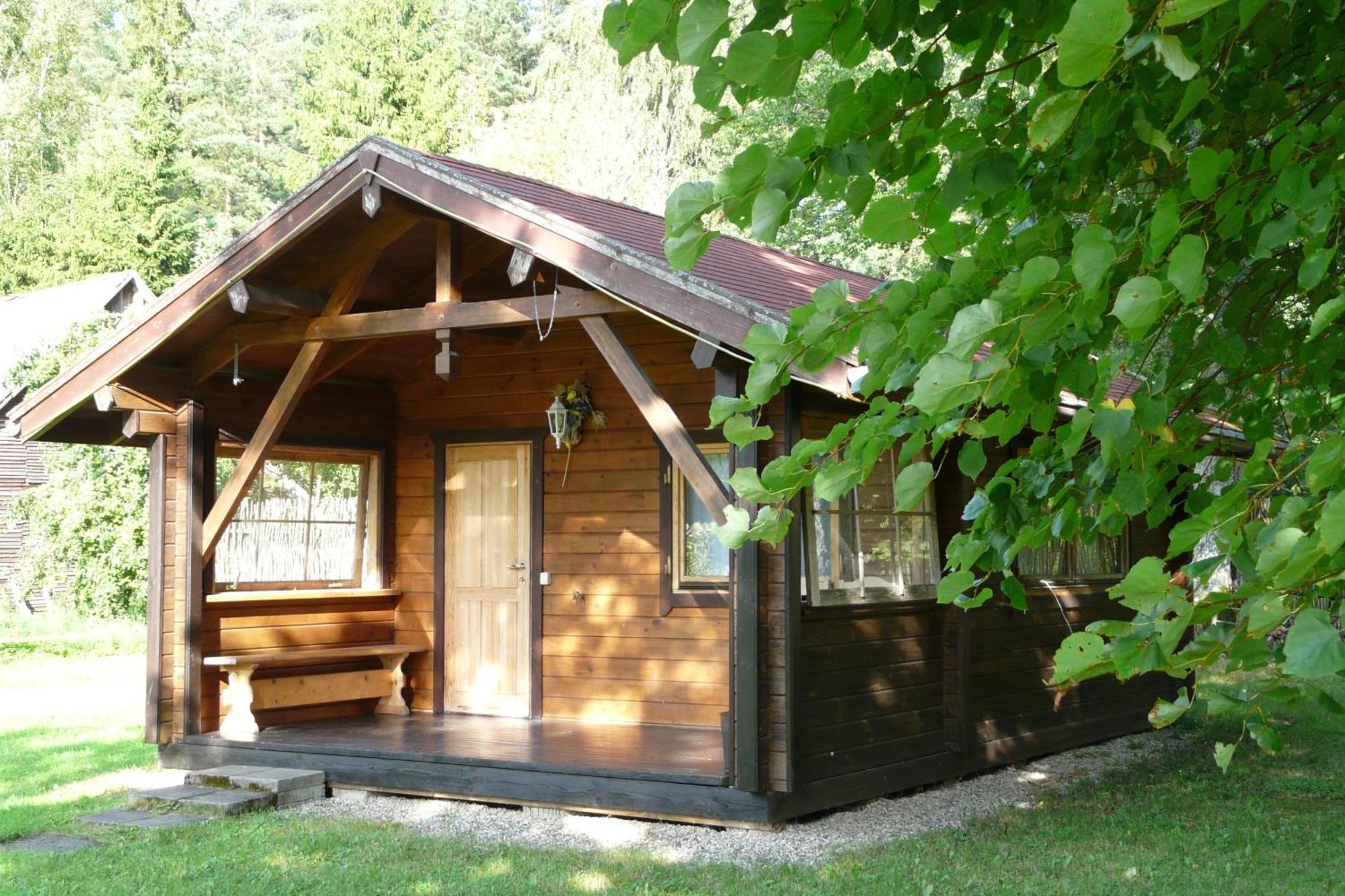 Hotel Viesu Nams Vecmuiza Tūja Esterno foto