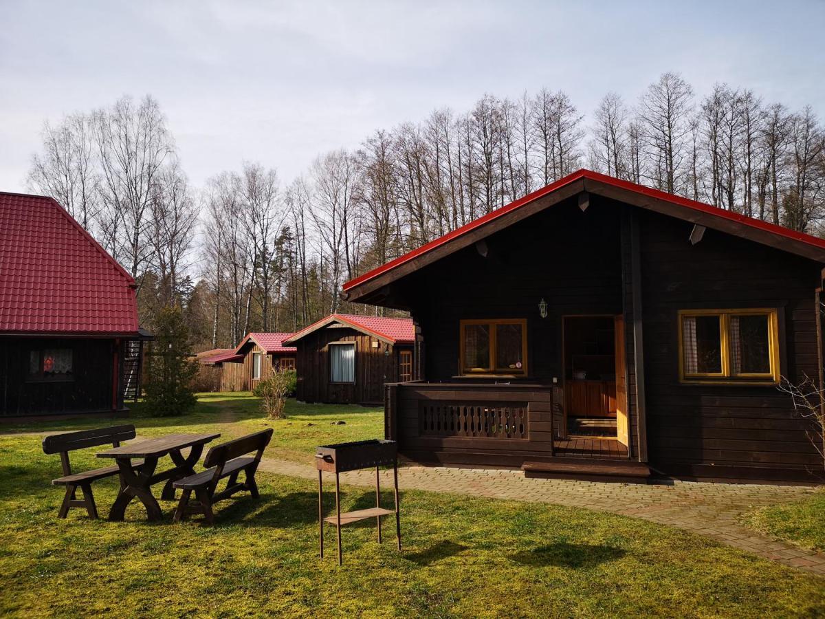 Hotel Viesu Nams Vecmuiza Tūja Esterno foto